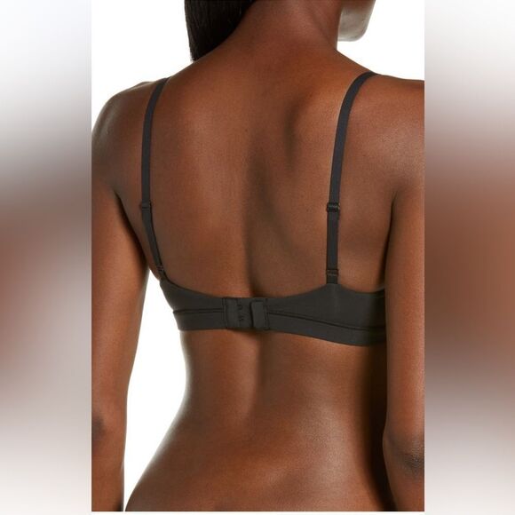 SKIMS Fits Everybody Crossover Bralette in Onyx | NWT. - Picture 3 of 7